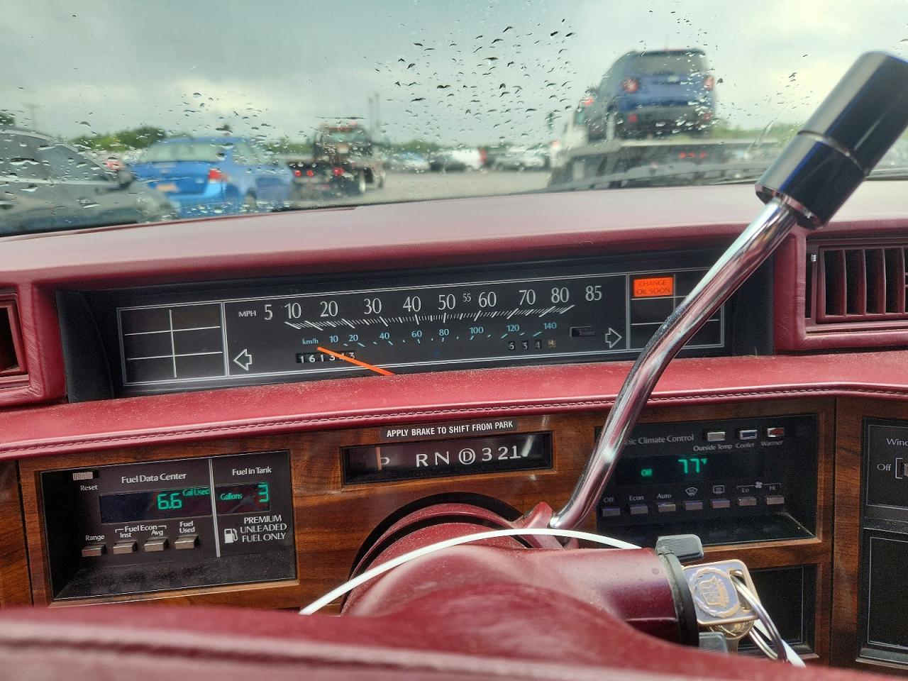 1992 CADILLAC DEVILLE — Фото 9 из 12
