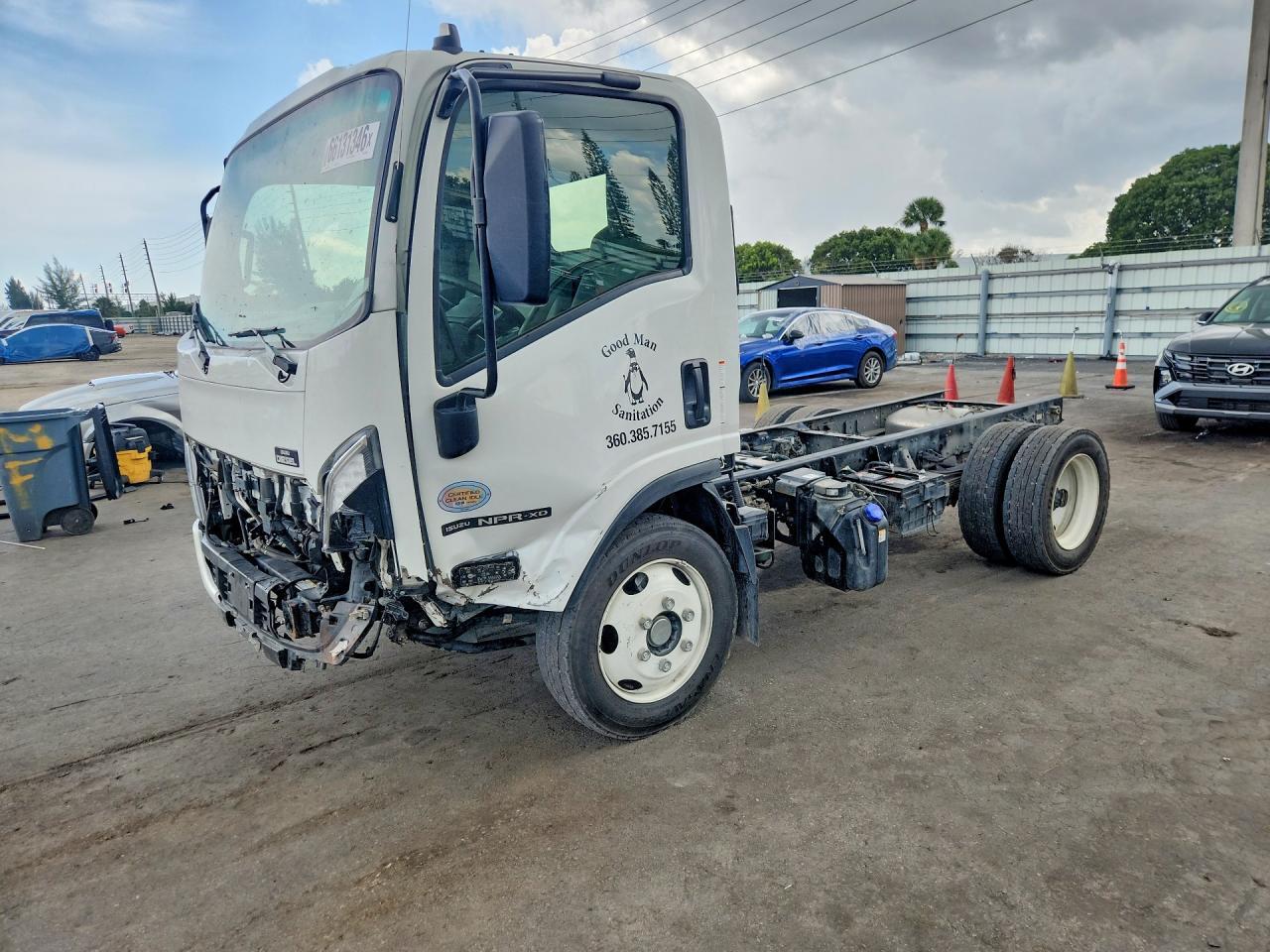 2025 ISUZU NPR XD JALC4W166S7K00414