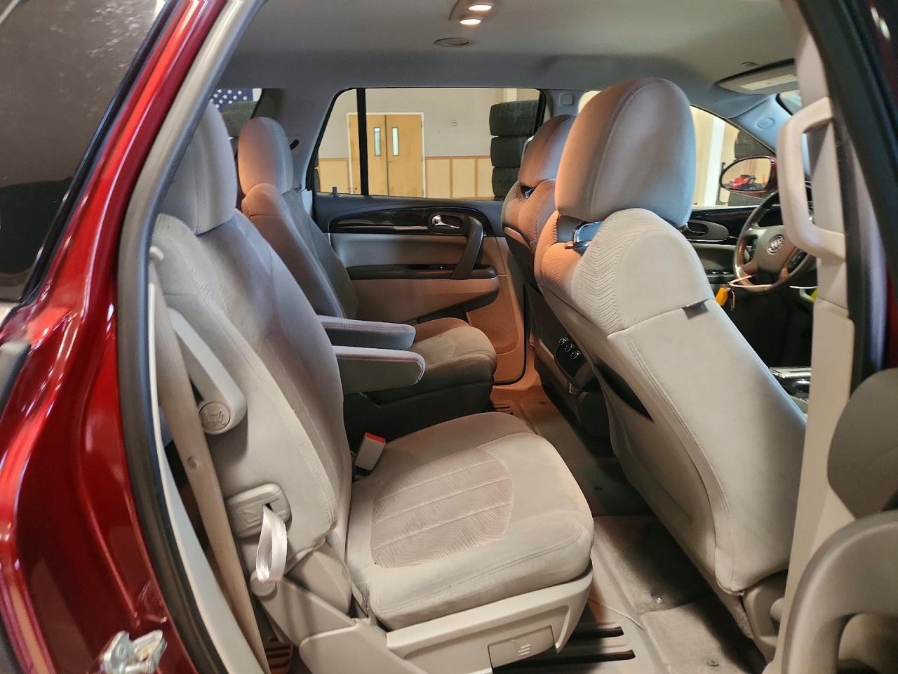 2017 BUICK ENCLAVE — Фото 11 из 13