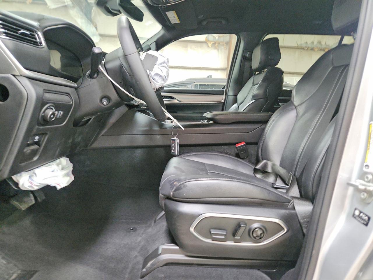 2025 JEEP WAGONEER SERIES II — Фото 7 из 14