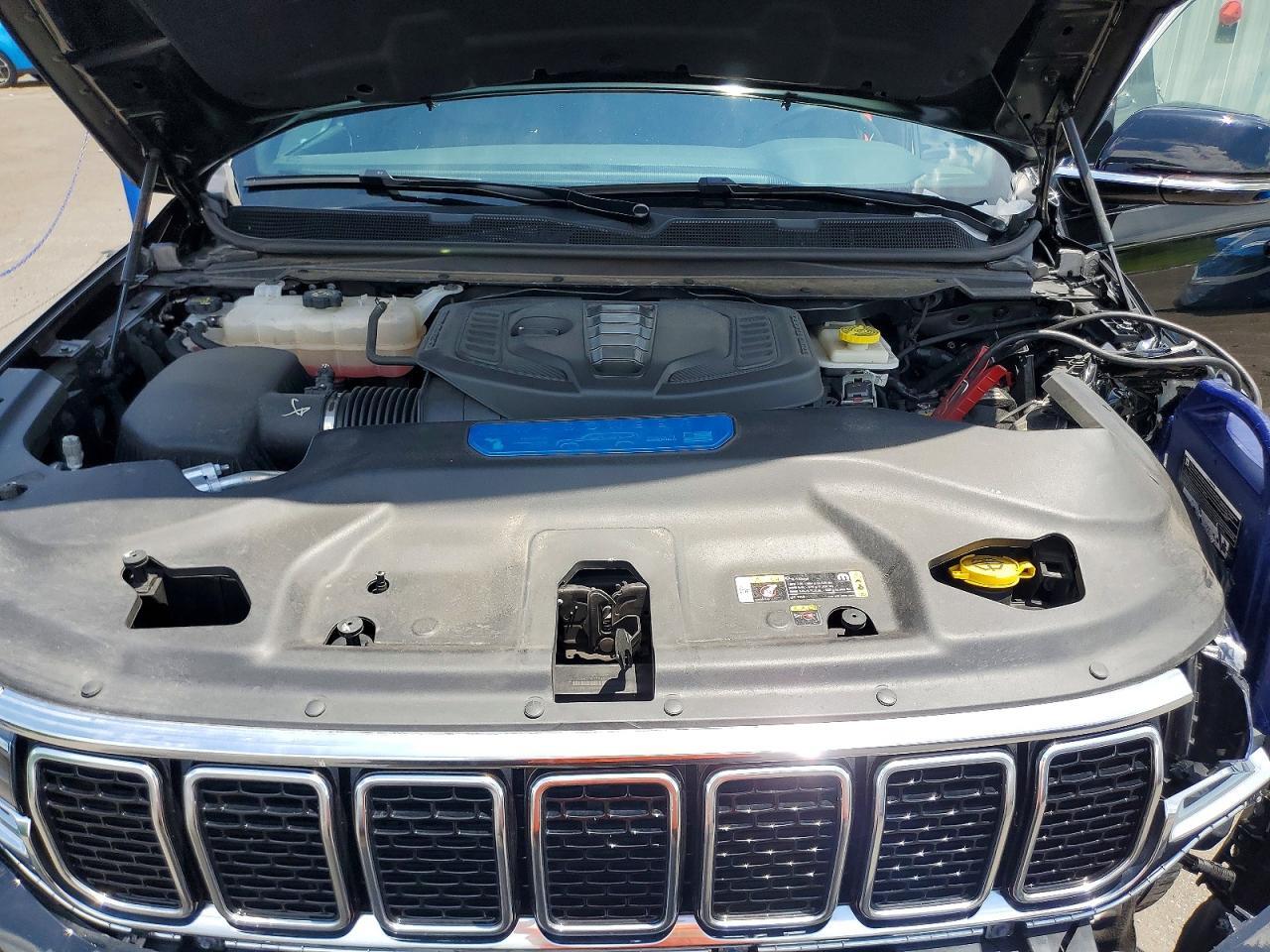 2025 JEEP WAGONEER L SERIES II — Фото 12 из 13