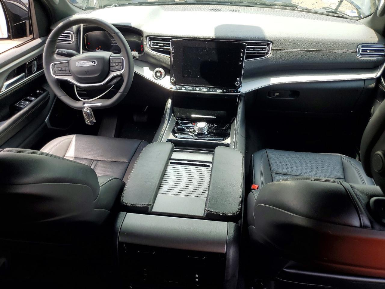 2025 JEEP WAGONEER L SERIES II — Фото 8 из 13