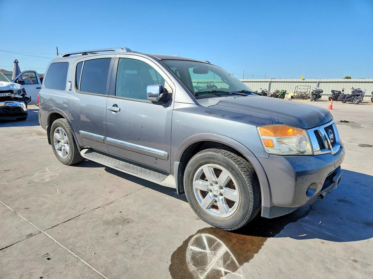 2013 NISSAN ARMADA SV — Фото 4 из 13