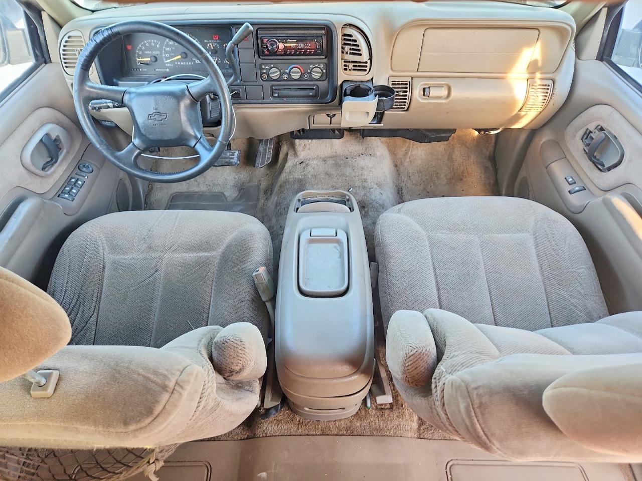 1999 CHEVROLET TAHOE C1500 — Фото 8 из 13