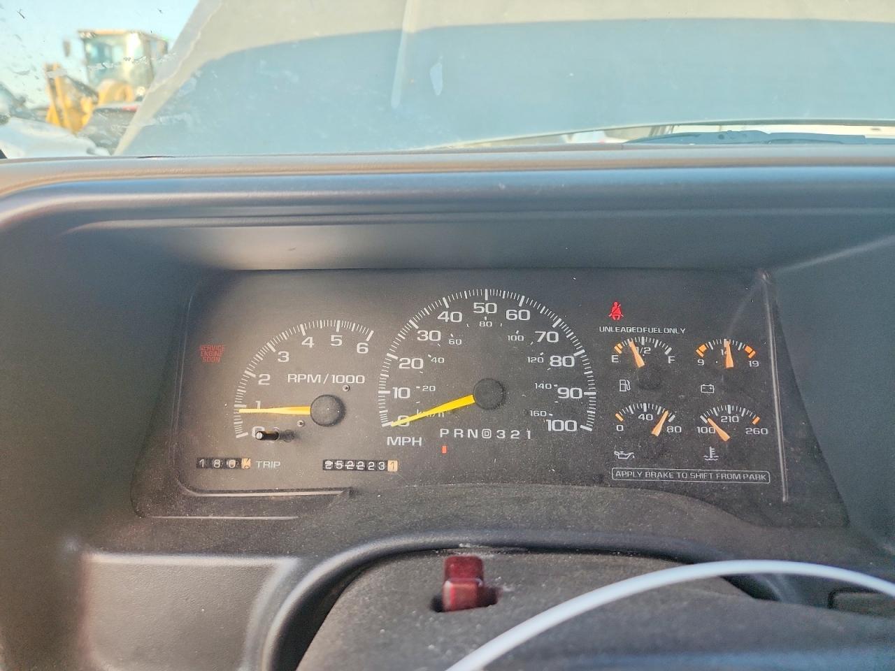 1999 CHEVROLET TAHOE C1500 — Фото 9 из 13