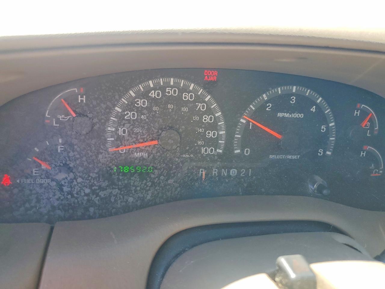 1FMPU18L3YLA44703 2000 FORD EXPEDITION photo no. 9