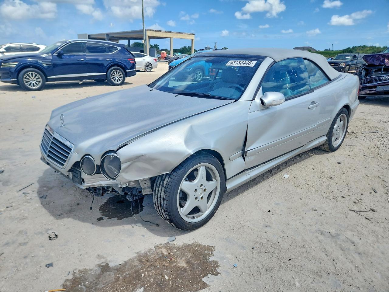 2000 MERCEDES-BENZ CLK WDBLK70G1YT031621