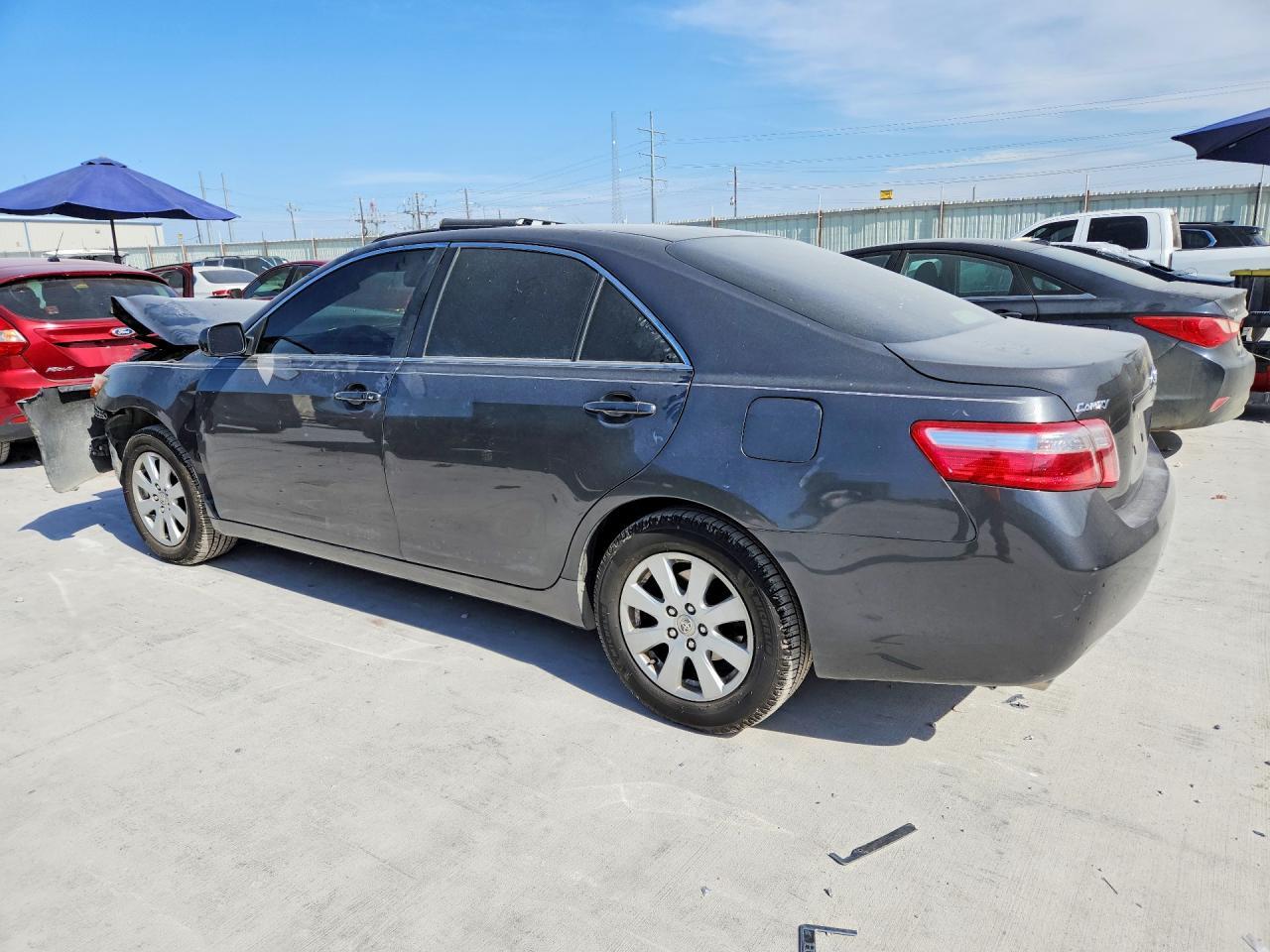 2007 TOYOTA CAMRY XLE V6 — Фото 2 из 12