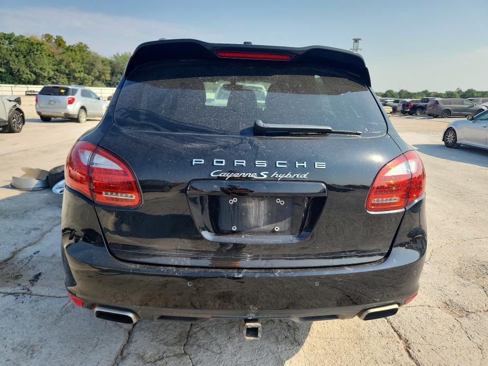 2013 PORSCHE CAYENNE S HYBRID — Фото 11 из 16