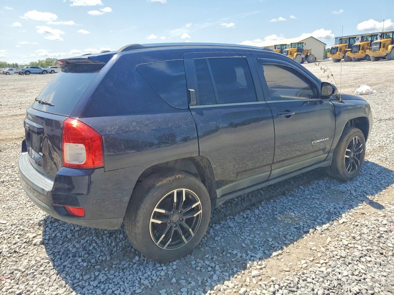 2011 JEEP COMPASS SPORT — Фото 3 из 14