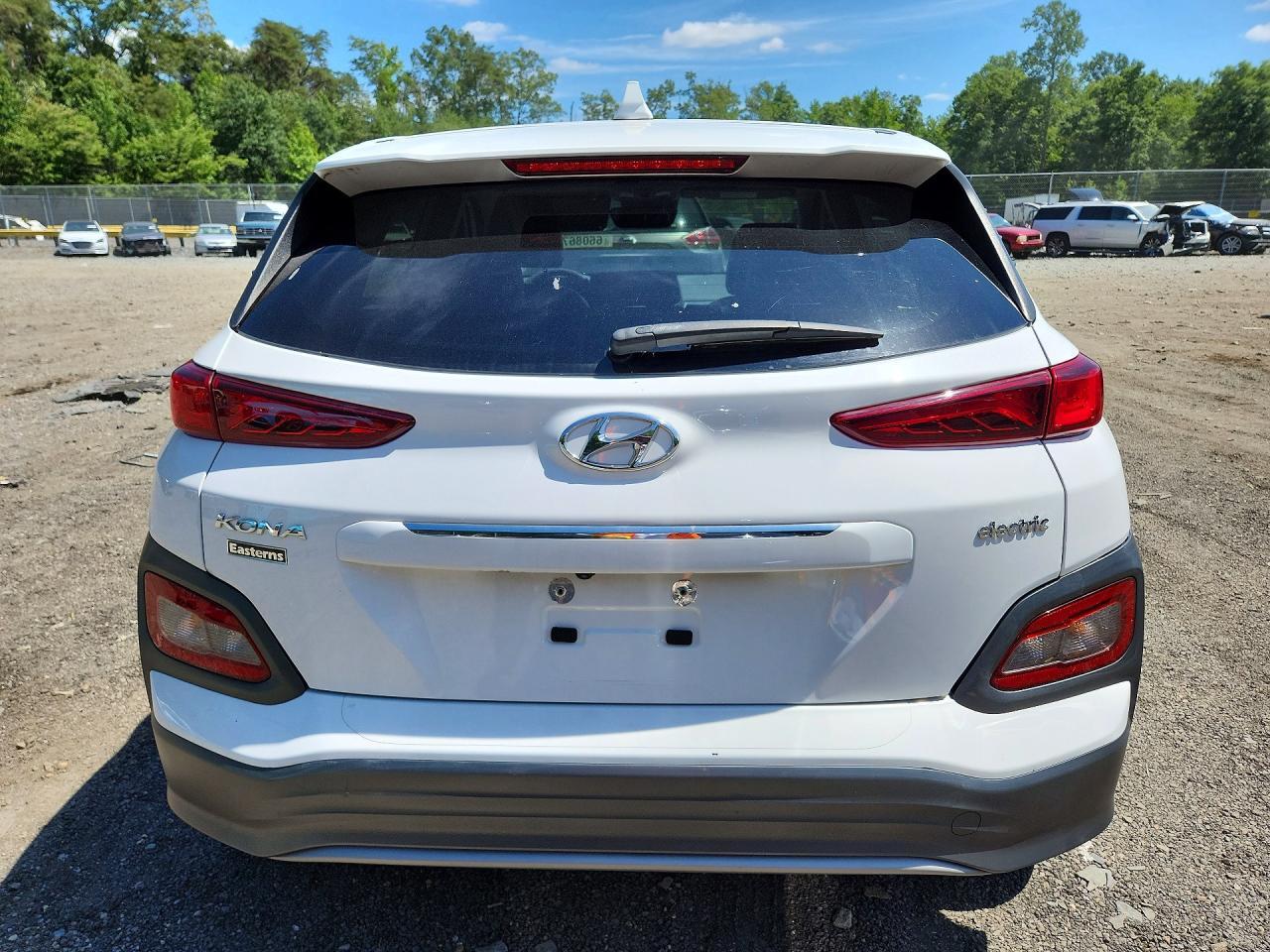 2021 HYUNDAI KONA LIMITED — Фото 6 из 13