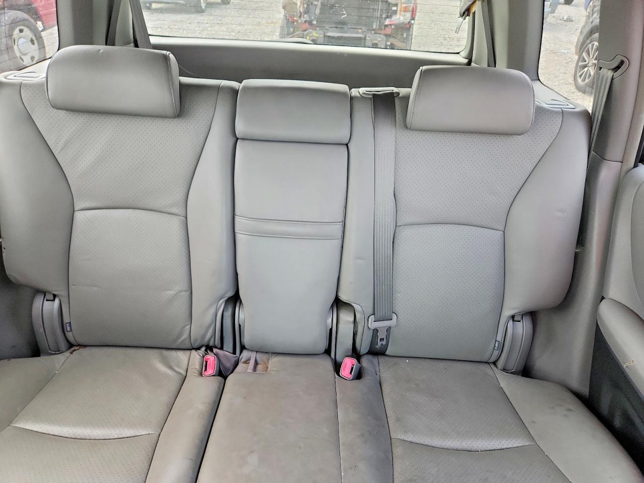 2004 TOYOTA HIGHLANDER LIMITED — Фото 10 из 13