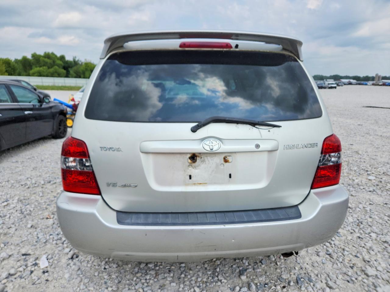 2004 TOYOTA HIGHLANDER LIMITED — Фото 6 из 13