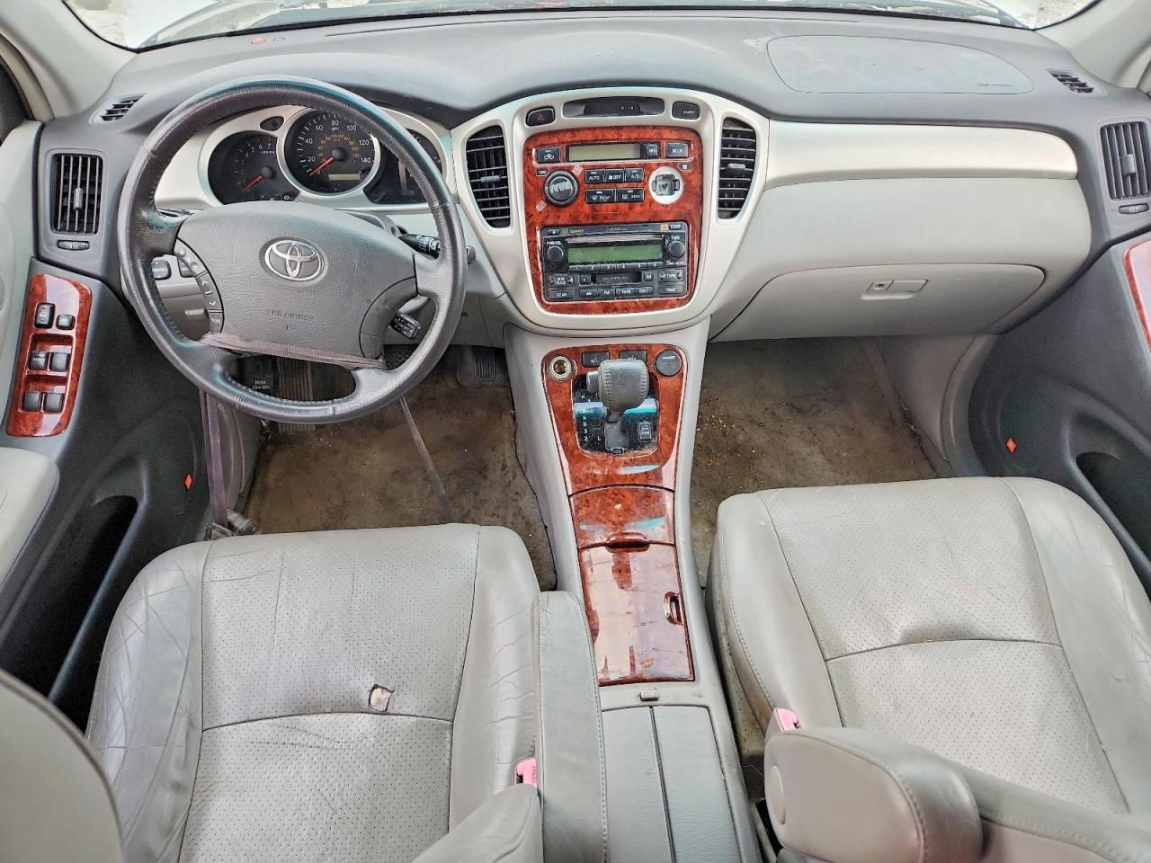 2004 TOYOTA HIGHLANDER LIMITED — Фото 8 из 13