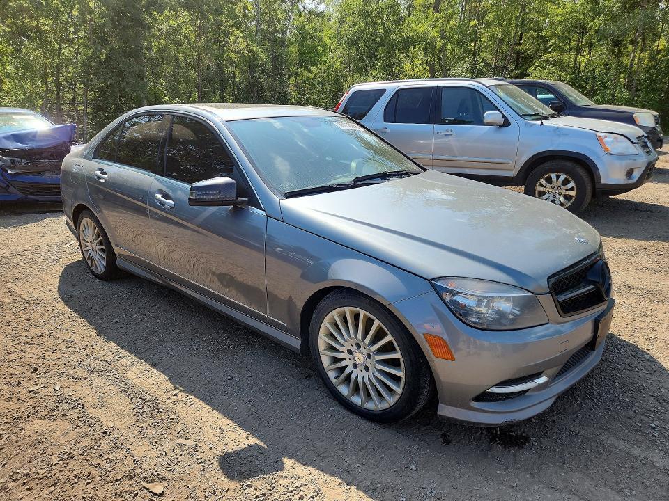 WDDGF8FB4BF548075 2011 MERCEDES-BENZ C photo no. 4