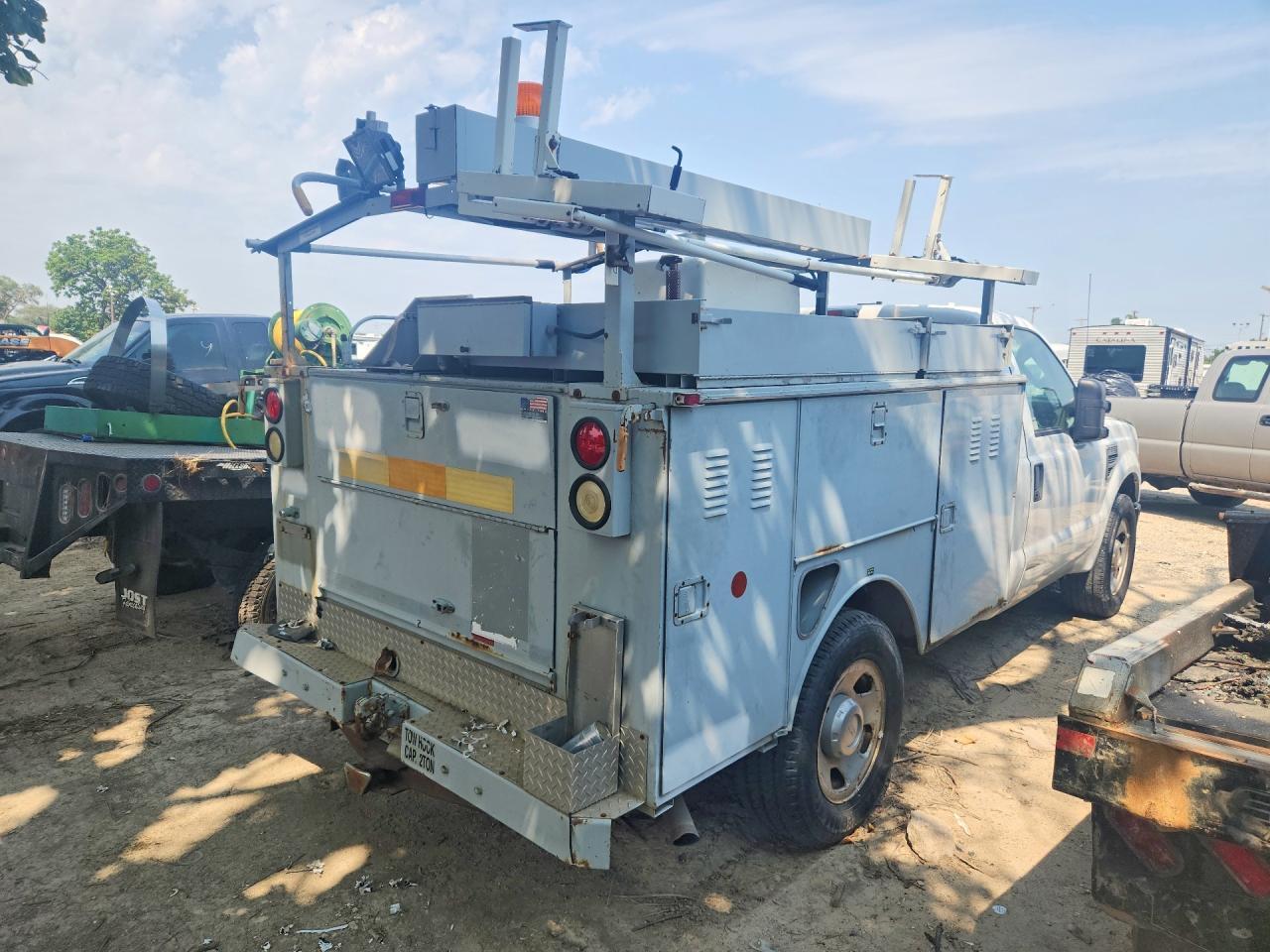 2008 FORD F350 SRW SUPER DUTY — Фото 3 из 13
