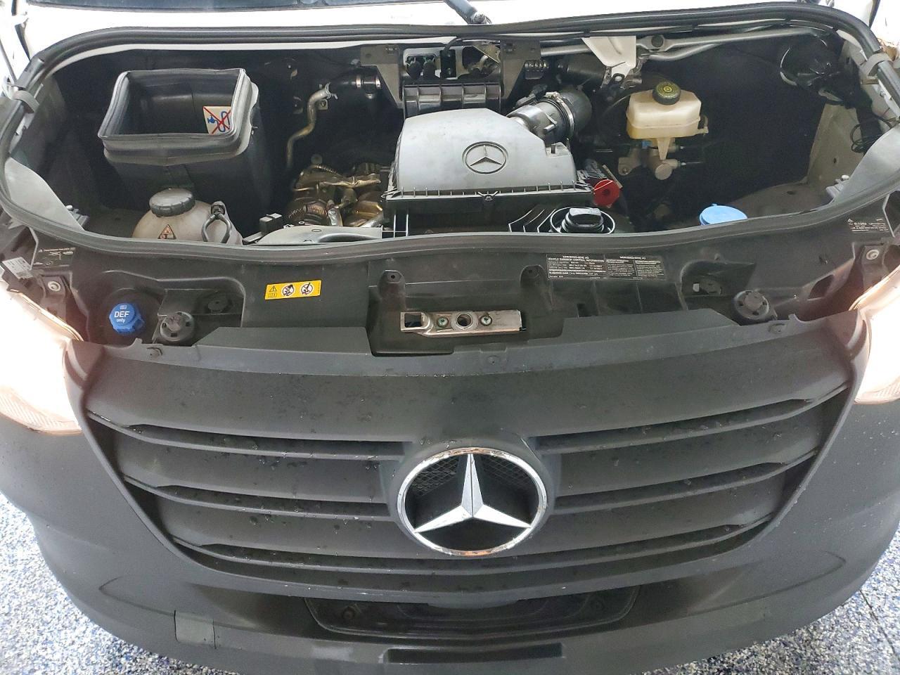 2025 MERCEDES-BENZ SPRINTER 2500 — Фото 12 из 13
