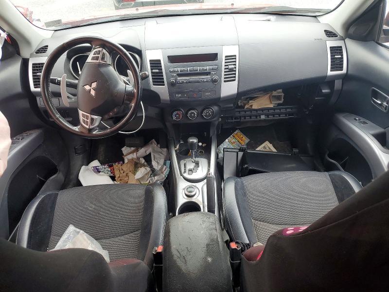 2011 MITSUBISHI OUTLANDER SE — Фото 8 из 13