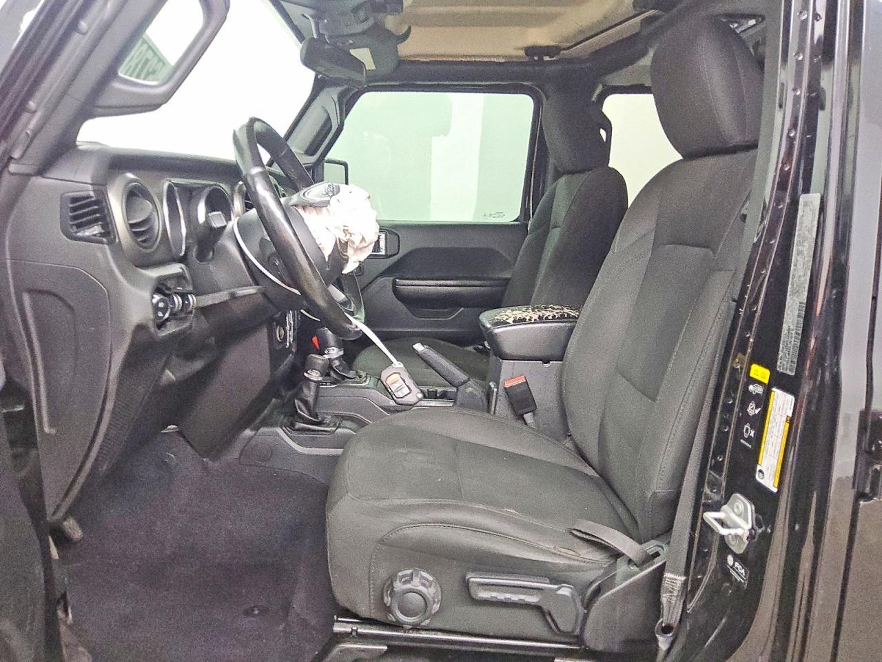 2021 JEEP GLADIATOR SPORT — Фото 7 из 13