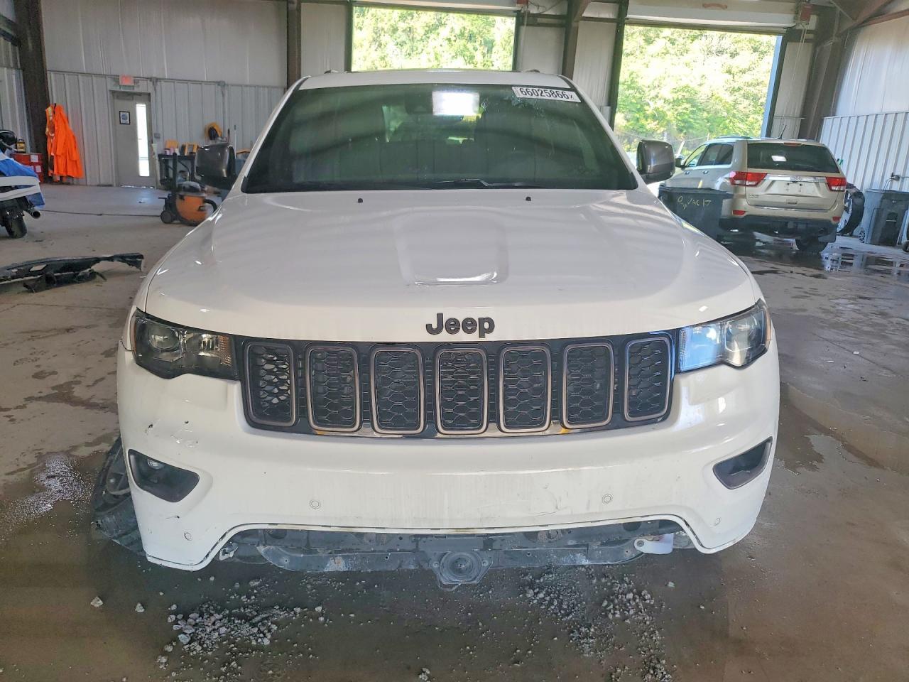 2021 JEEP GRAND CHEROKEE LIMITED — Фото 5 из 13