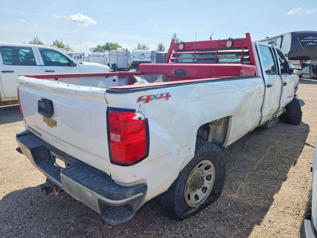 2017 CHEVROLET SILVERADO K3500 — Фото 3 из 12
