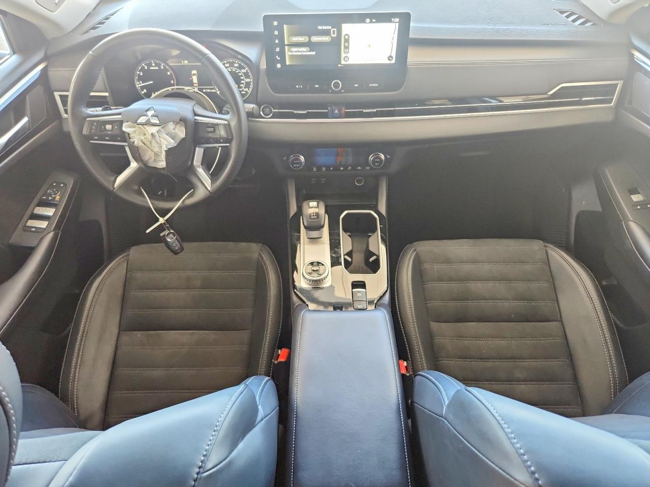 2025 MITSUBISHI OUTLANDER SE — Фото 8 из 13