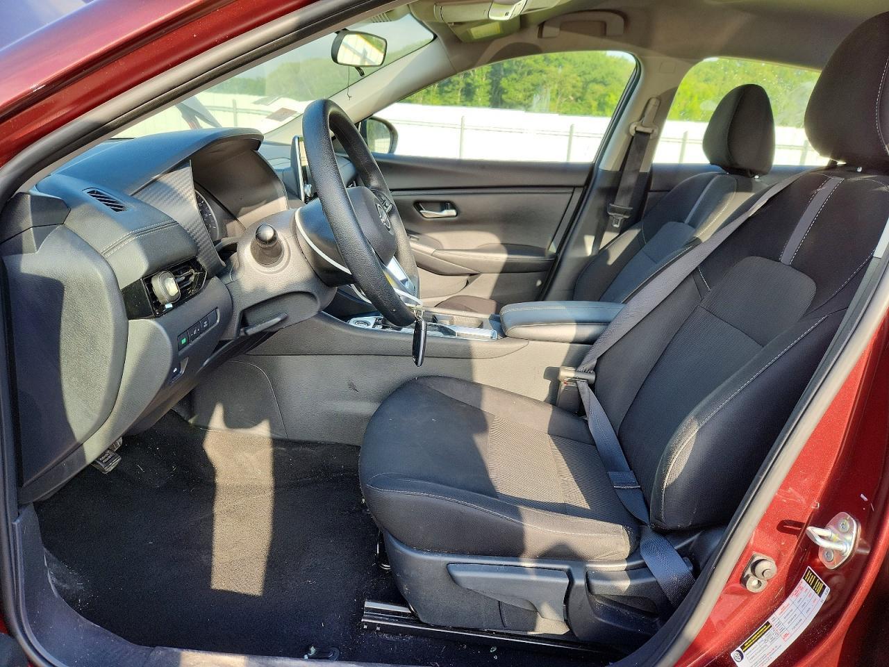 2025 NISSAN SENTRA SV — Фото 7 из 12