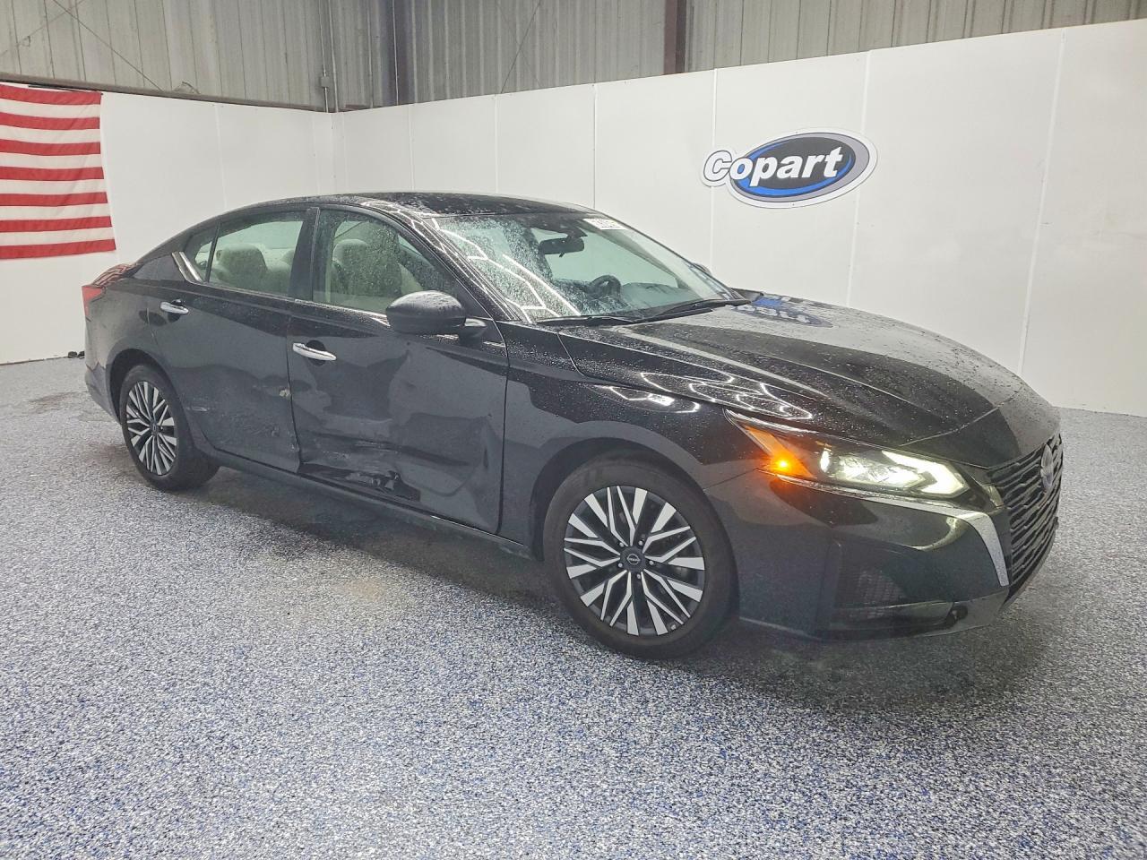 2025 NISSAN ALTIMA SV — Фото 4 из 12