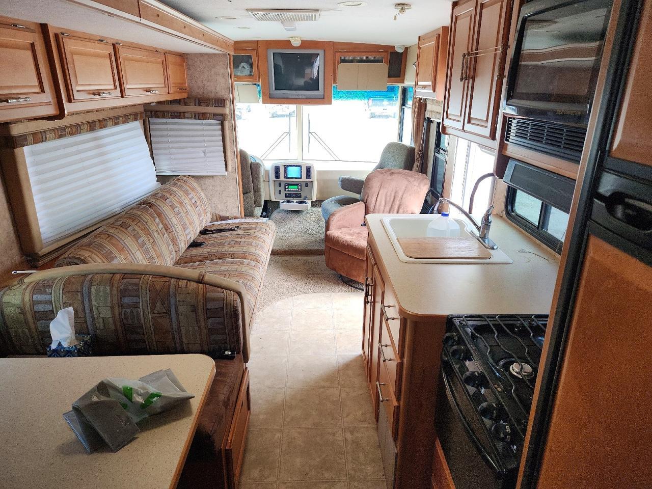 2007 WORKHORSE CUSTOM CHASSIS MOTORHOME — Фото 5 из 10