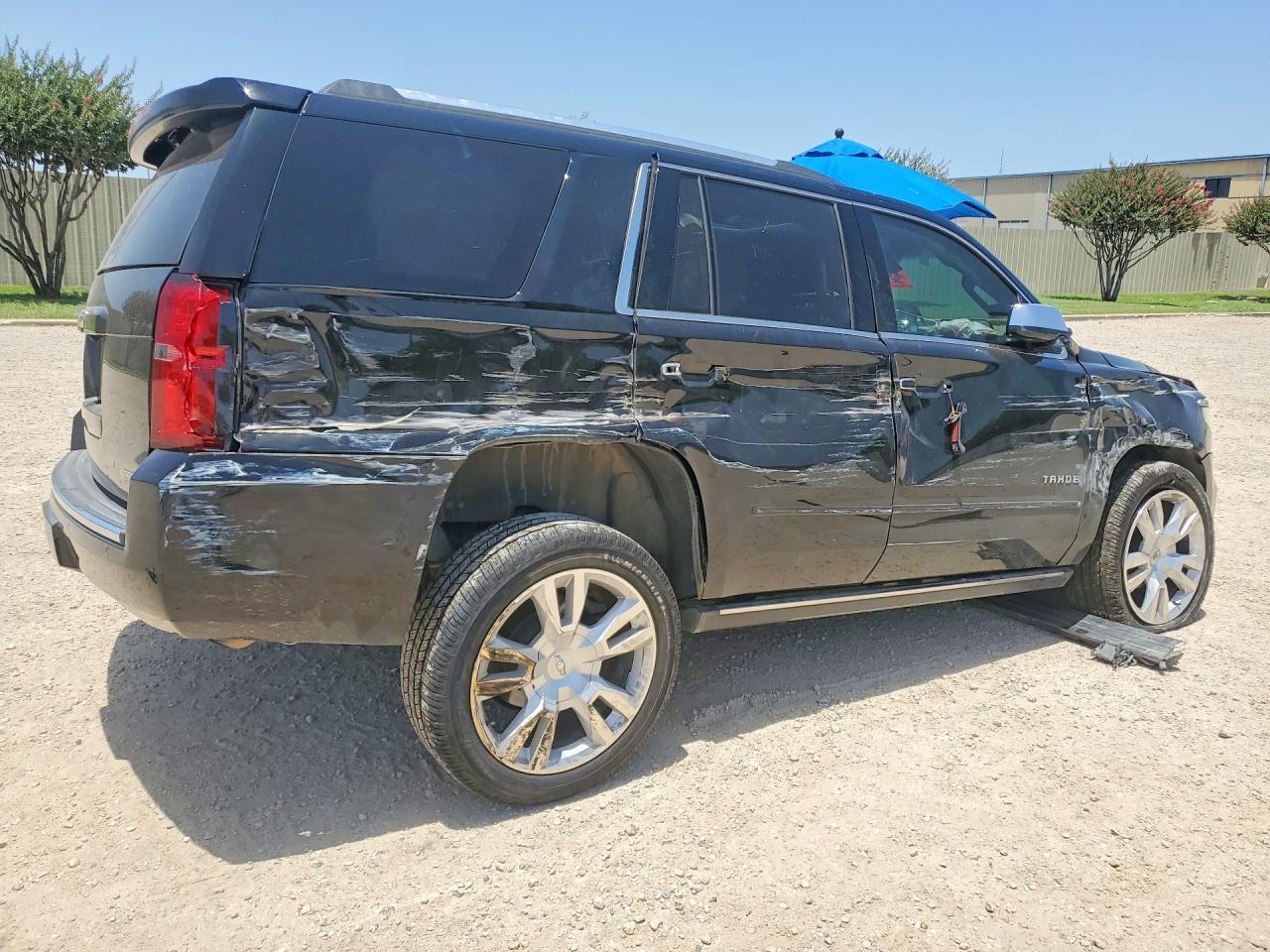 2017 CHEVROLET TAHOE C1500 PREMIER — Фото 3 из 13