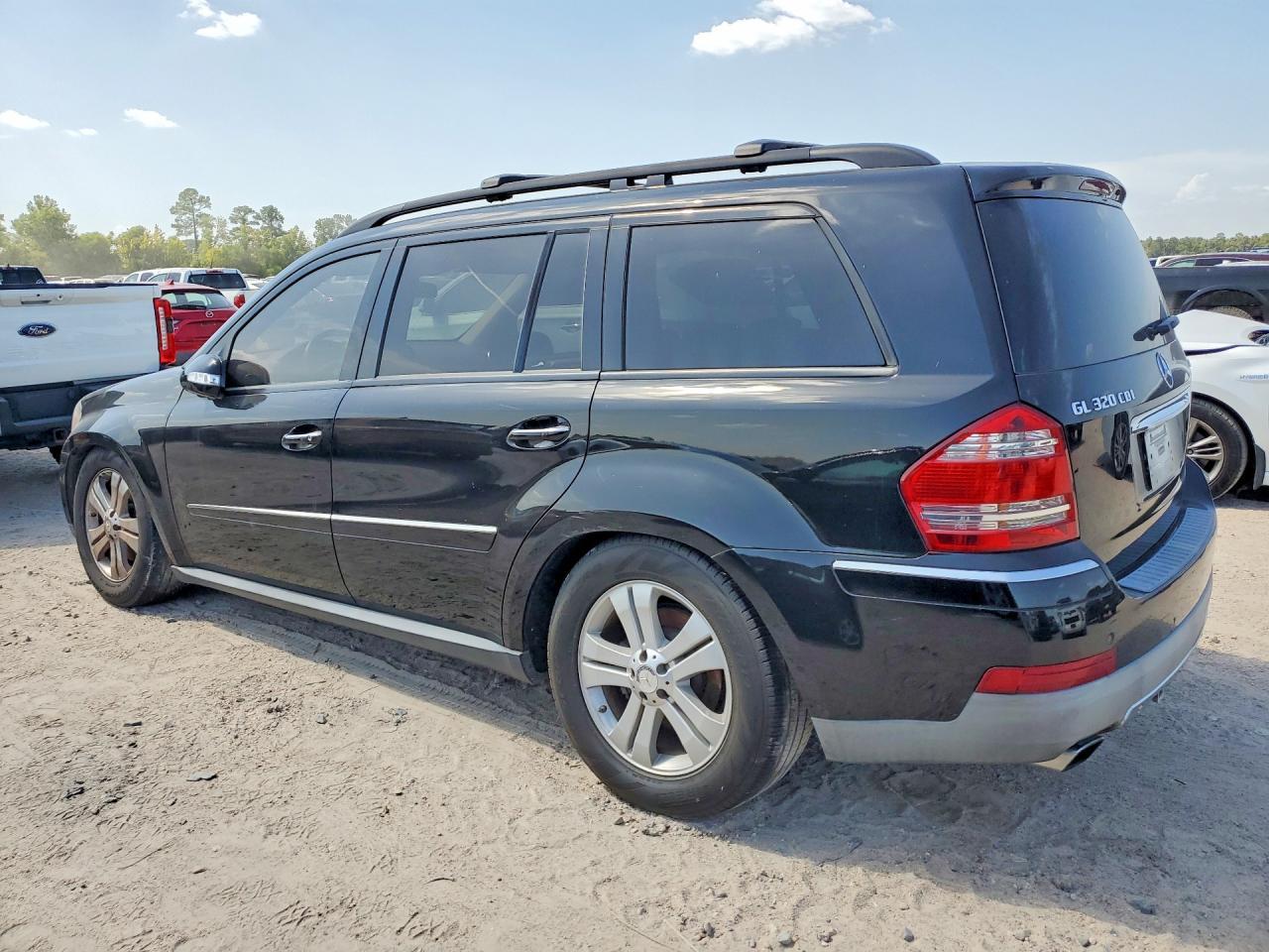 2008 MERCEDES-BENZ GL 320 CDI — Фото 2 из 13