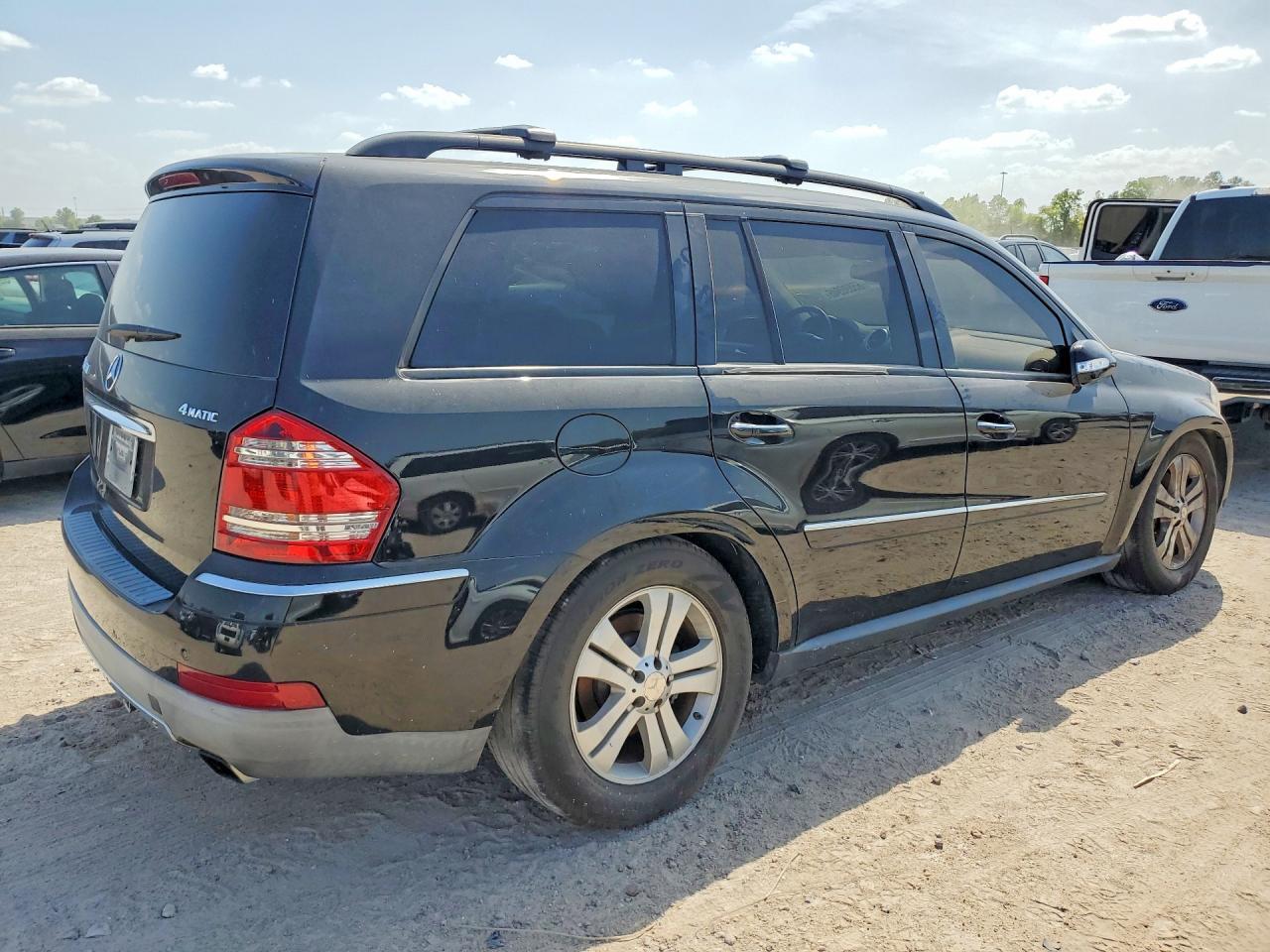 2008 MERCEDES-BENZ GL 320 CDI — Фото 3 из 13