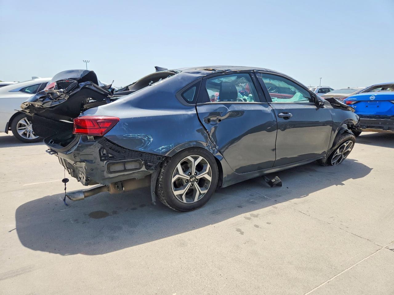 2021 KIA FORTE LXS — Фото 3 из 13