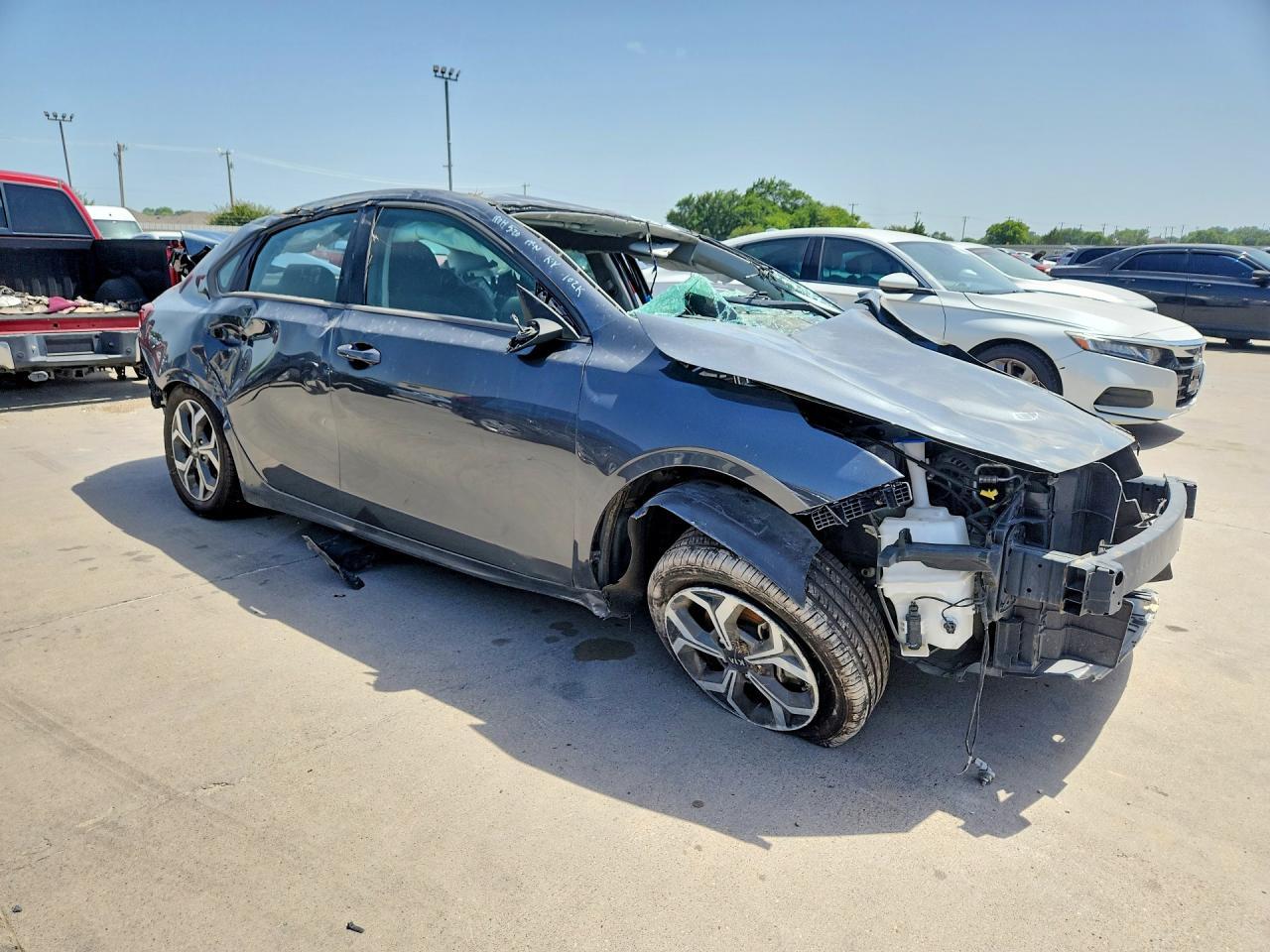 2021 KIA FORTE LXS — Фото 4 из 13