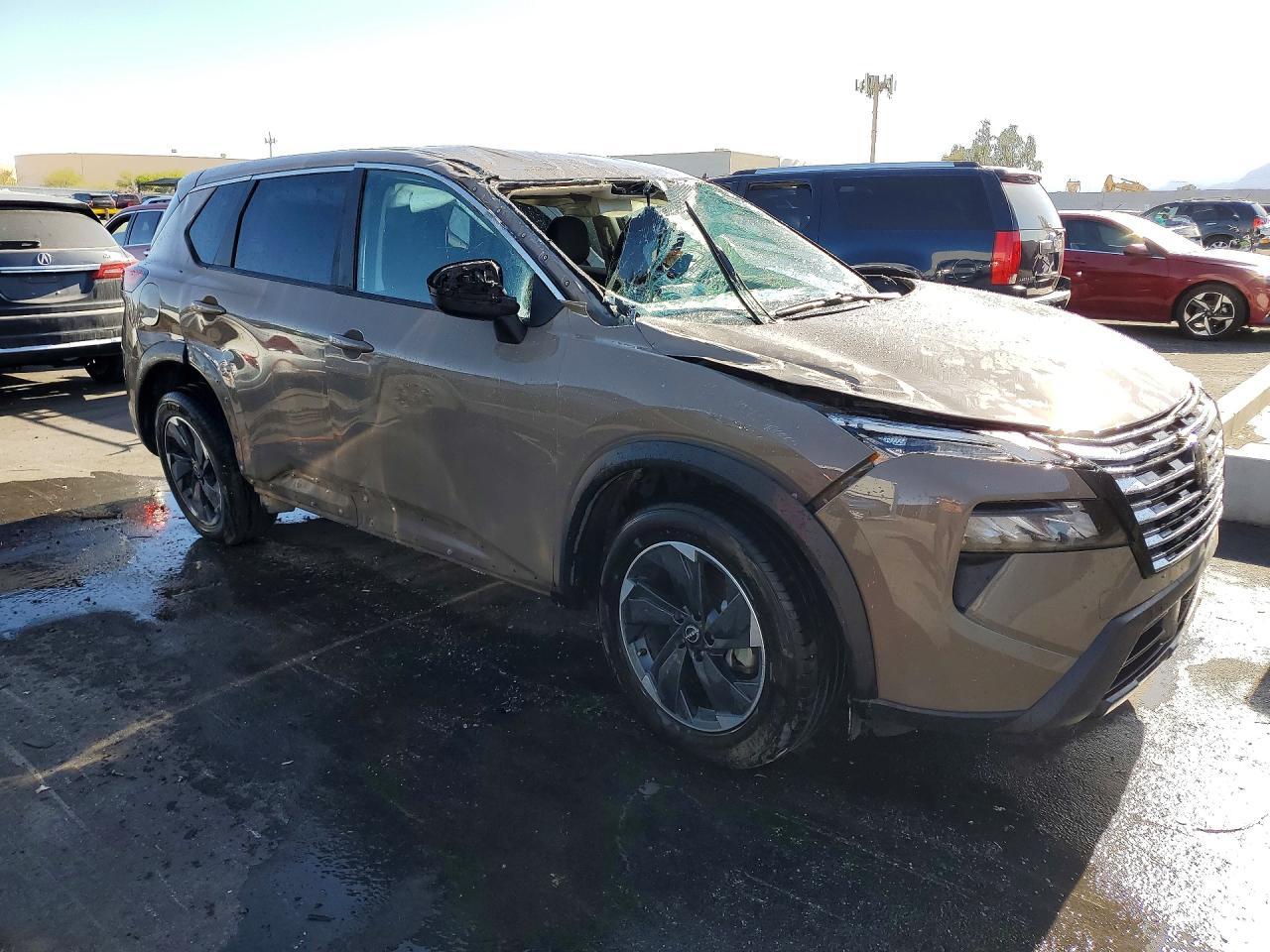 2025 NISSAN ROGUE SV — Фото 4 из 12