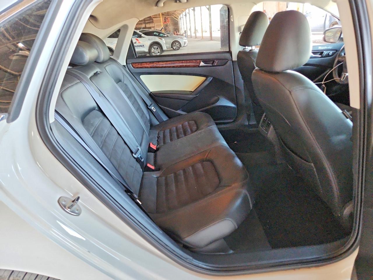 2013 VOLKSWAGEN PASSAT SEL — Фото 10 из 12