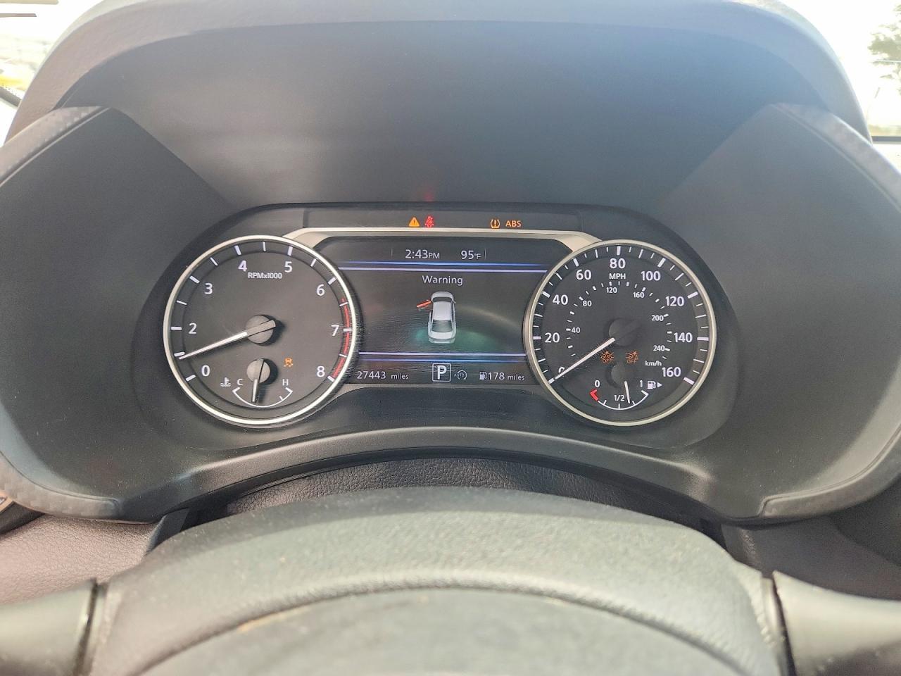 2025 NISSAN SENTRA SV — Фото 9 из 12