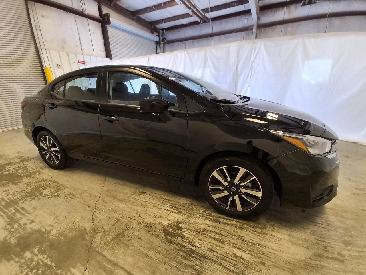 2025 NISSAN VERSA SV — Фото 4 из 12