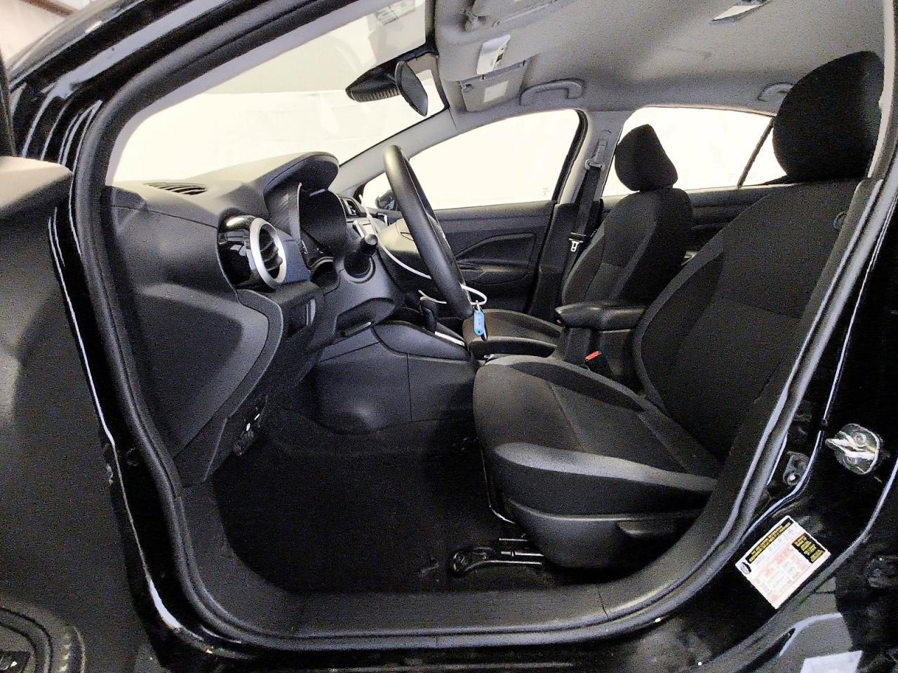 2025 NISSAN VERSA SV — Фото 7 из 12