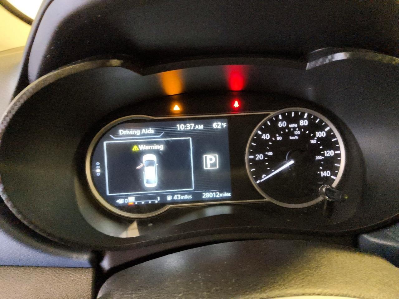 2025 NISSAN VERSA SV — Фото 9 из 12