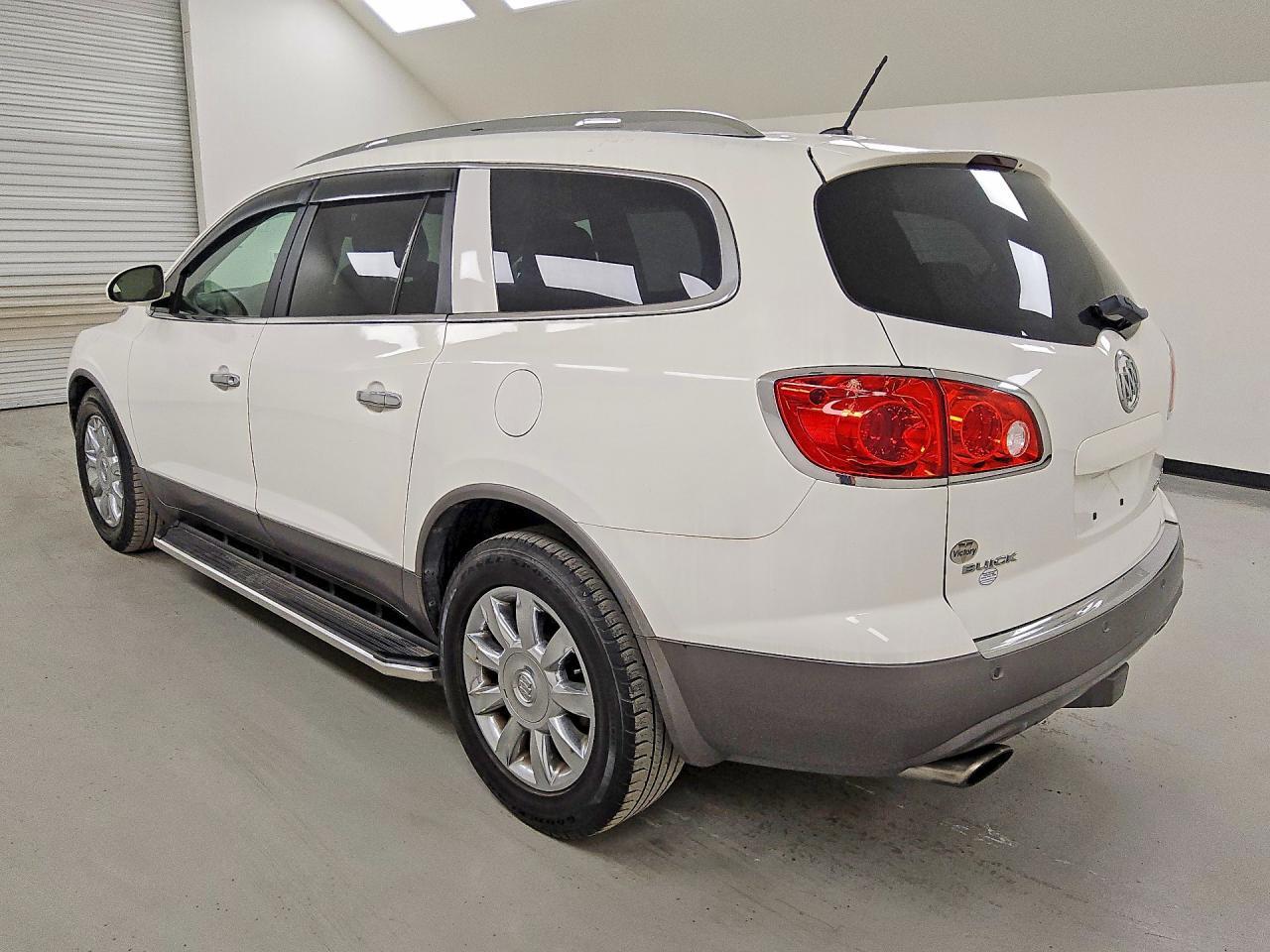 2012 BUICK ENCLAVE — Фото 2 из 13