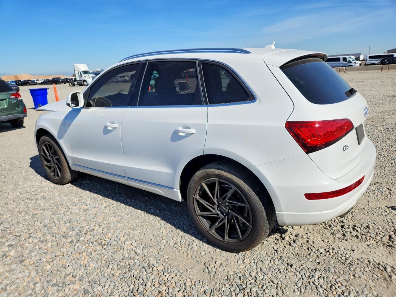 WA1CFAFP0EA117353 2014 AUDI Q5 photo no. 2