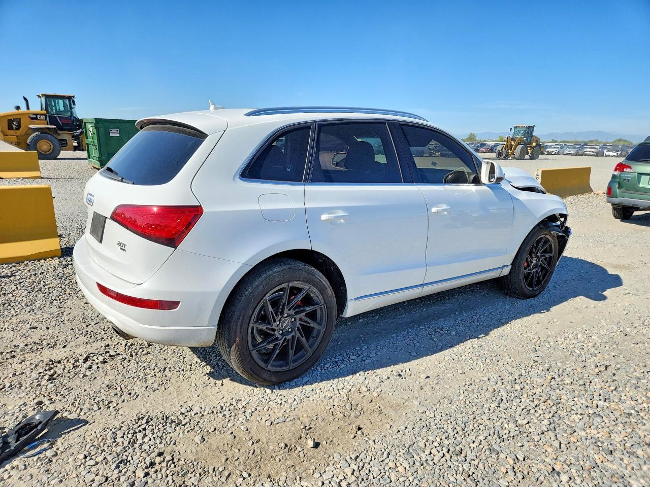 WA1CFAFP0EA117353 2014 AUDI Q5 photo no. 3