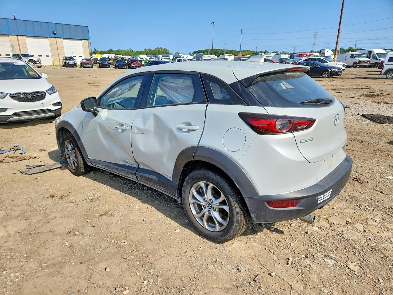 2021 MAZDA CX-3 SPORT — Фото 2 из 12