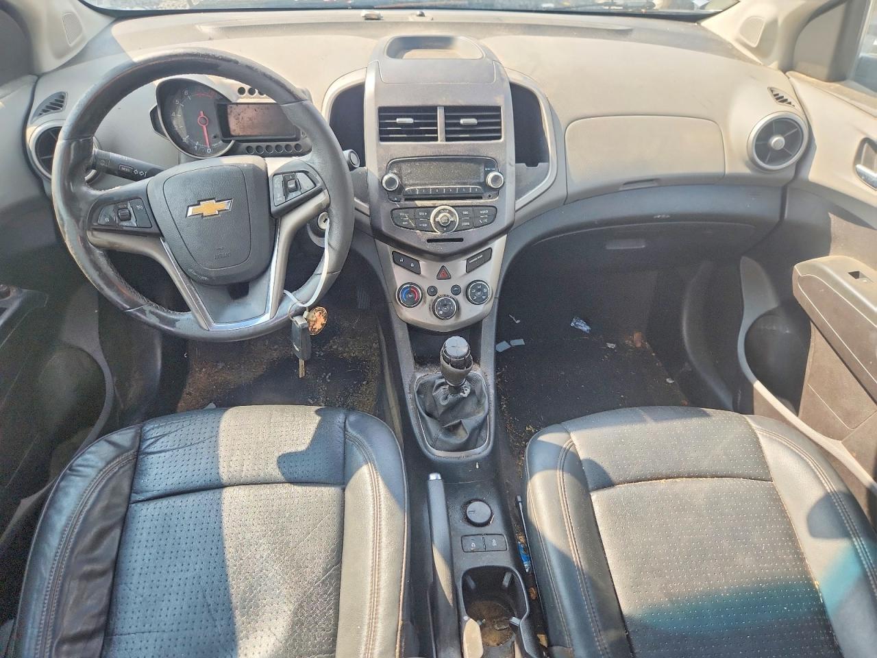 2012 CHEVROLET SONIC LTZ — Фото 8 из 12
