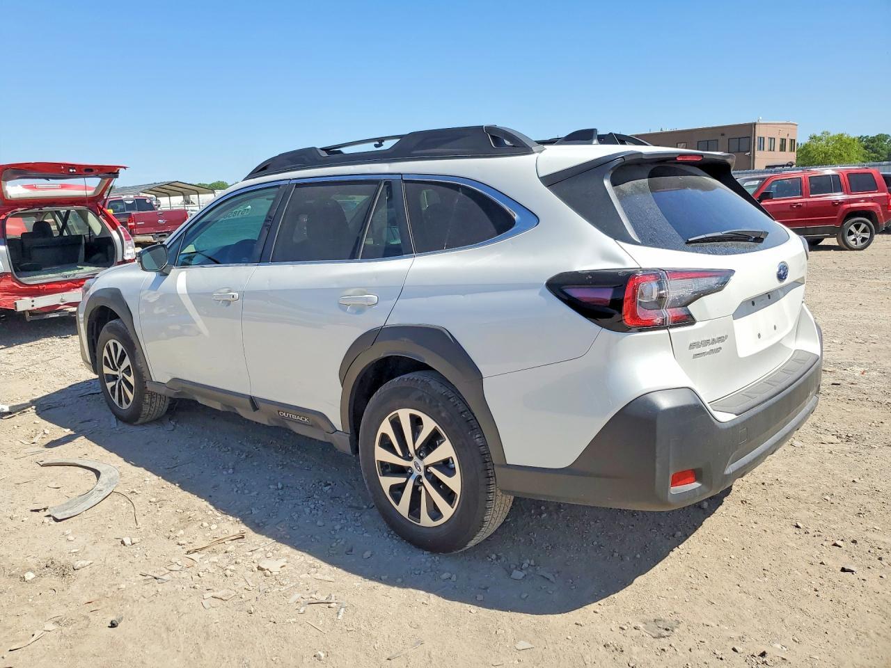 2025 SUBARU OUTBACK PREMIUM — Фото 2 из 13