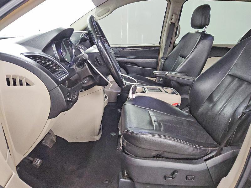 2012 CHRYSLER TOWN & COUNTRY TOURING — Фото 7 из 14