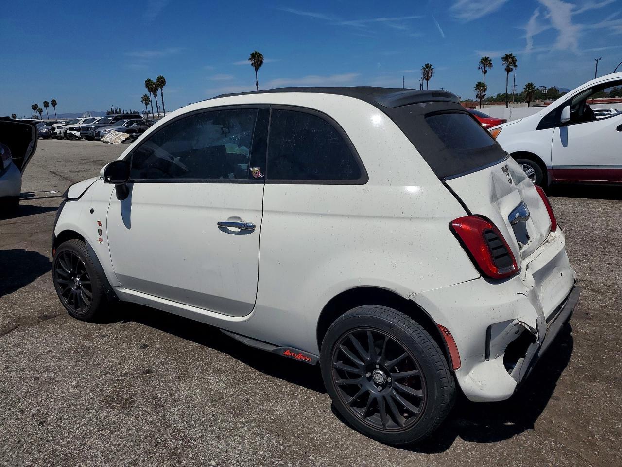 3C3CFFDR8CT123029 2012 FIAT 500 photo no. 2