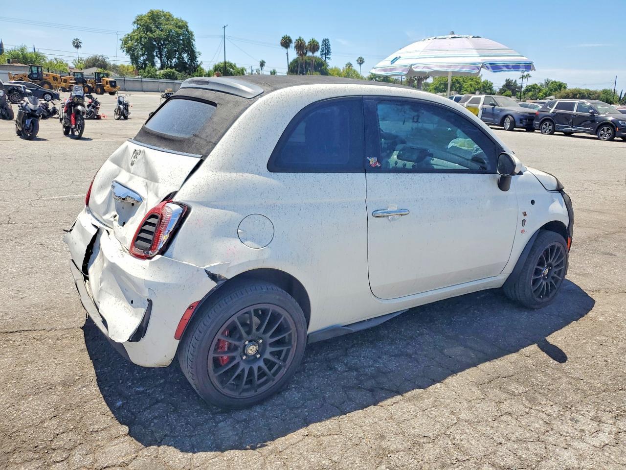 3C3CFFDR8CT123029 2012 FIAT 500 photo no. 3