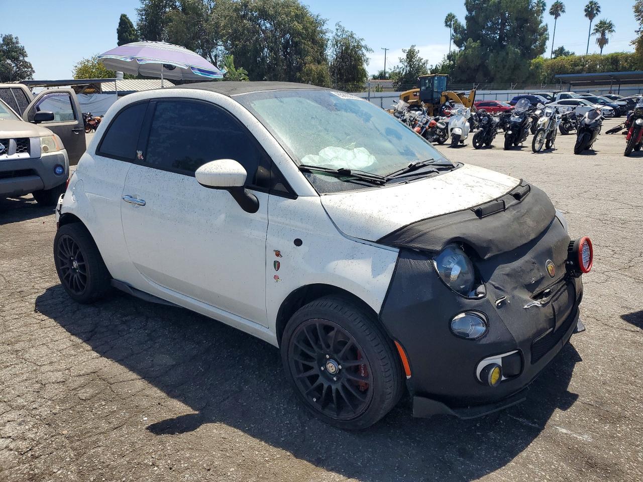 3C3CFFDR8CT123029 2012 FIAT 500 photo no. 4